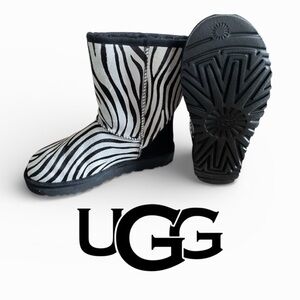 UGG Australia Womens Classic Short Exotic Zebra Prints Boots, Size 9